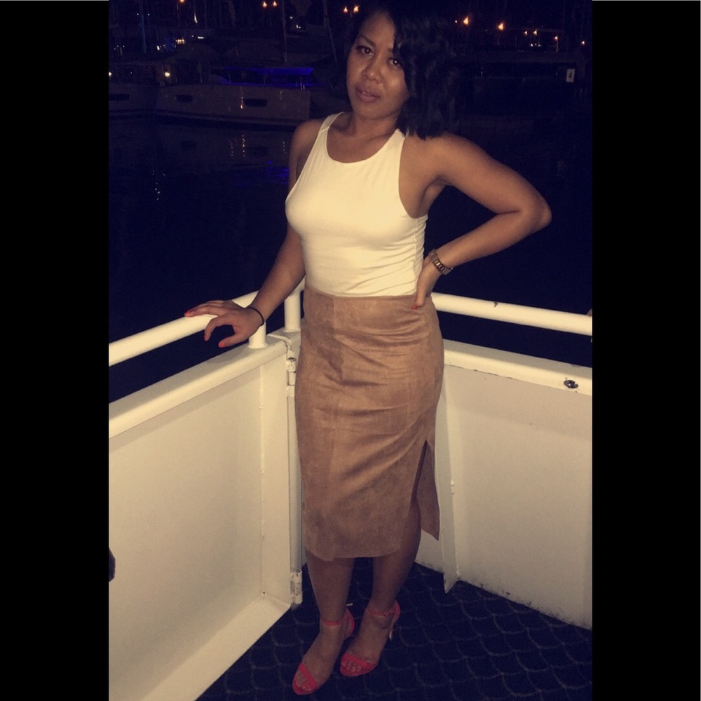 Side slit midi skirt